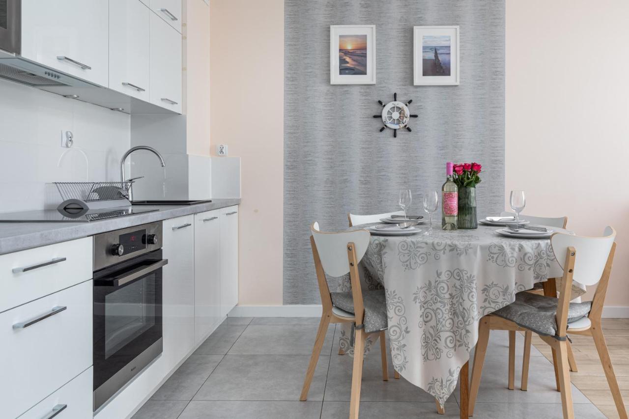 Appartement Blizej Morza II Apartament Z Garazem By Renters à Kołobrzeg Extérieur photo
